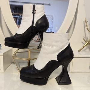 Limited edition Fluevog size 7